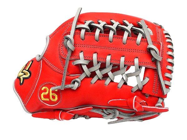 WOODZ 11.75 inch Custom Glove for Mr. Septandi